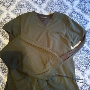 Mandala Scrubs Olive Green Set L
